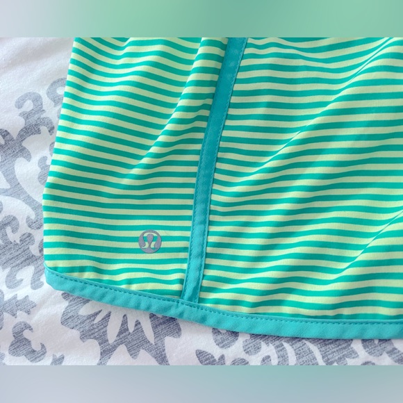 Lululemon Track That Mid Rise Shorts - Picture 4 of 7